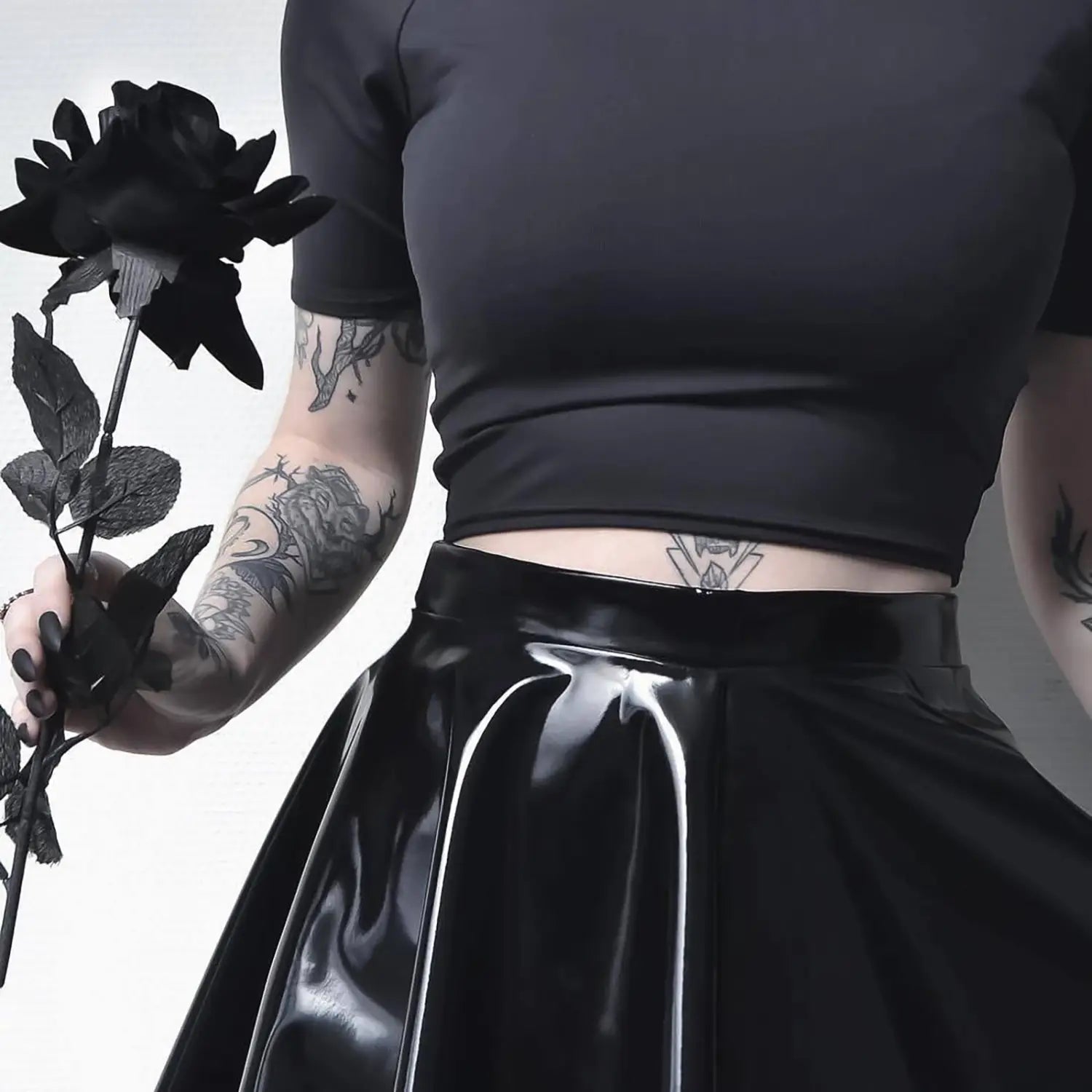 High-waisted Leather Shiny Pleated Skirt Mini