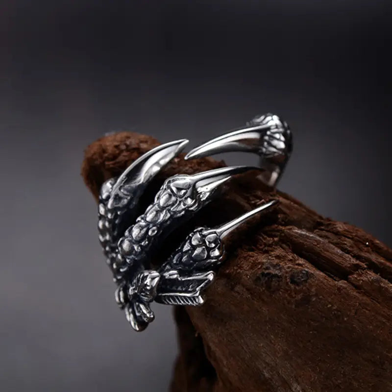 Dragon Claws Gothic Ring